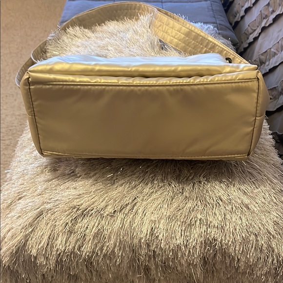 Lug Quilted Crossbody Bag - Gold Pearl - Picture 4 of 9